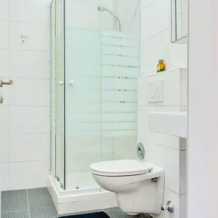 Wohnen Auf Zeit- Studiowohnung * إنسبروك